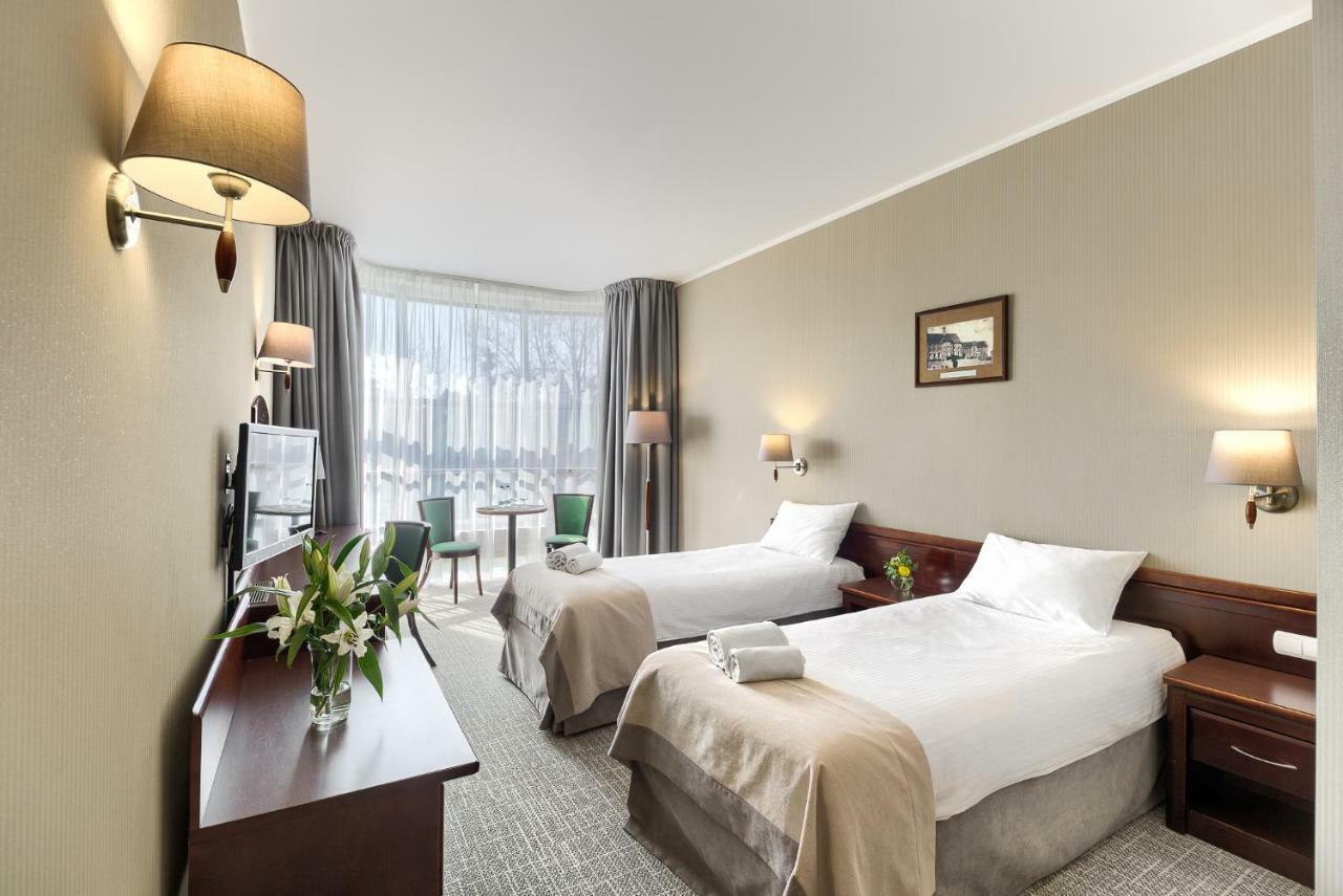 Hotel Olympic Wronki  Extérieur photo